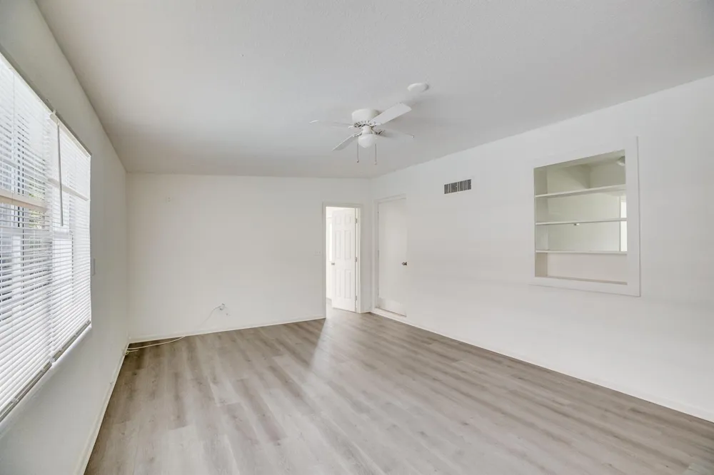 1625 30TH AVENUE Vero Beach, FL 32960