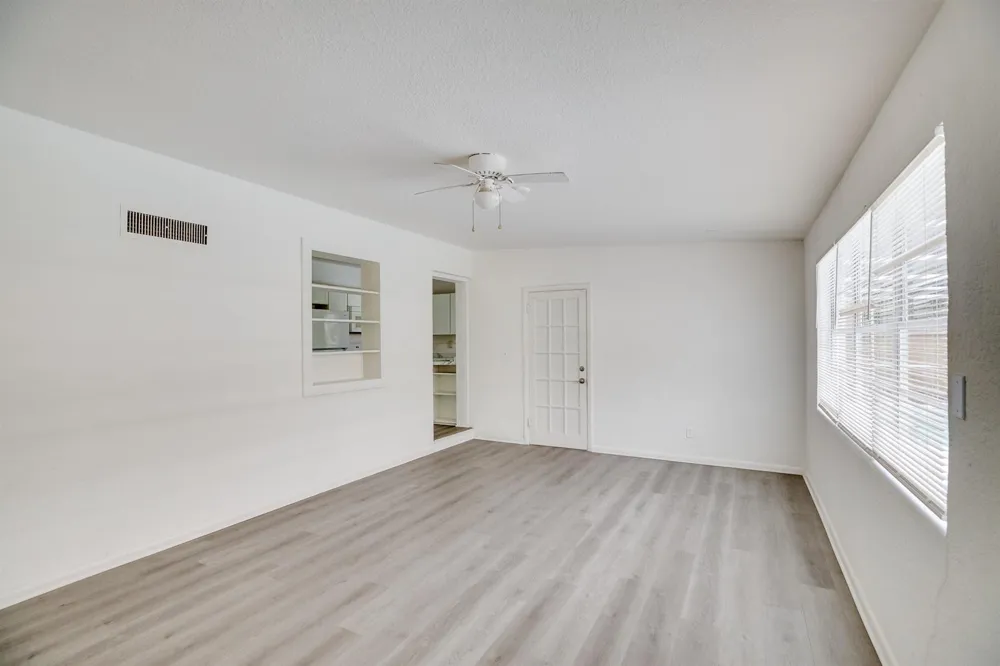 1625 30TH AVENUE Vero Beach, FL 32960