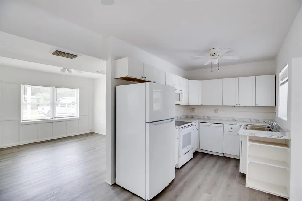 1625 30TH AVENUE Vero Beach, FL 32960