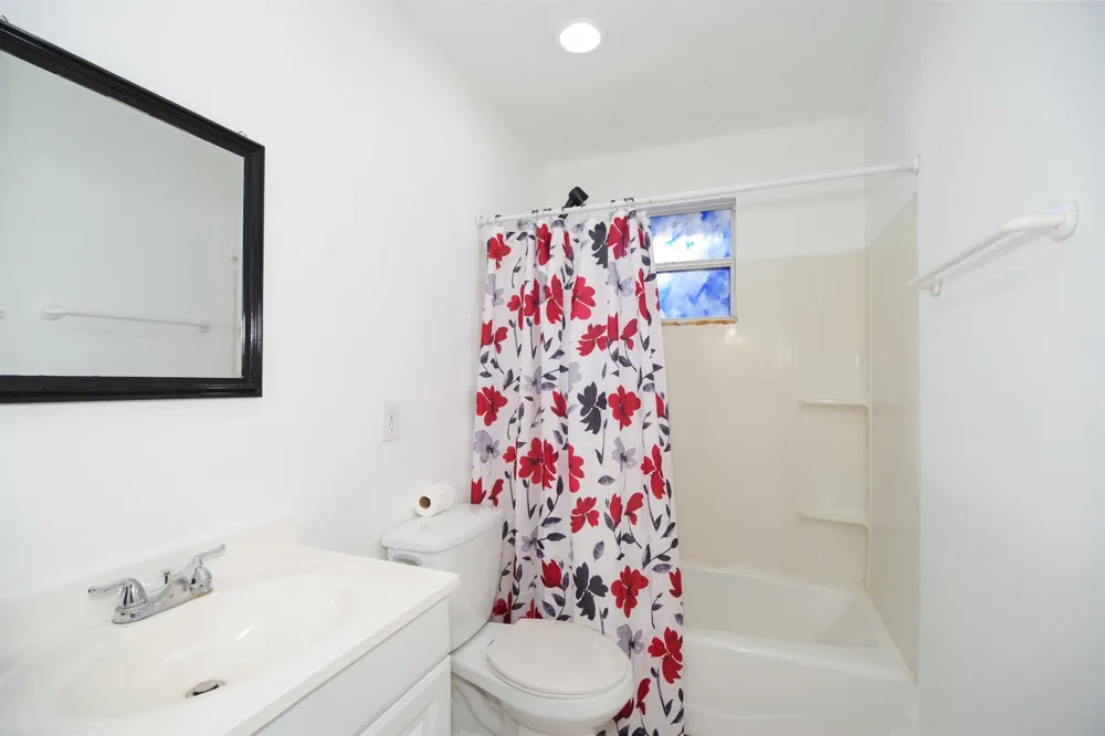 2046 54TH AVENUE Vero Beach, FL 32966