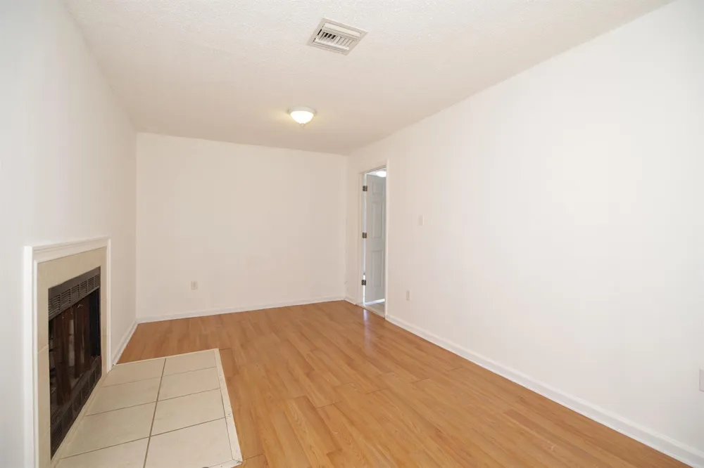 2046 54TH AVENUE Vero Beach, FL 32966