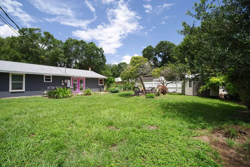 2046 54TH AVENUE Vero Beach, FL 32966