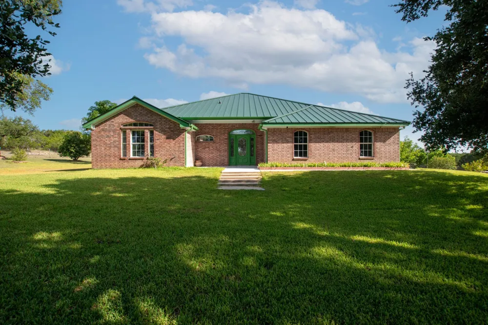 853 County Road 4390 Kempner, TX 76539