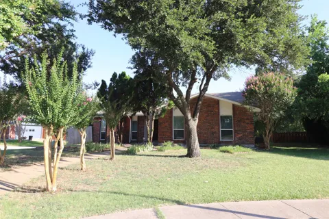 1504 Fair Oaks Drive