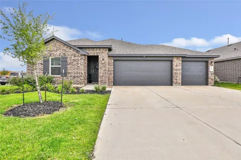 1012 Llano Trail
