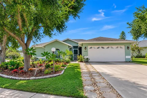 2405 ICECAPADE DRIVE