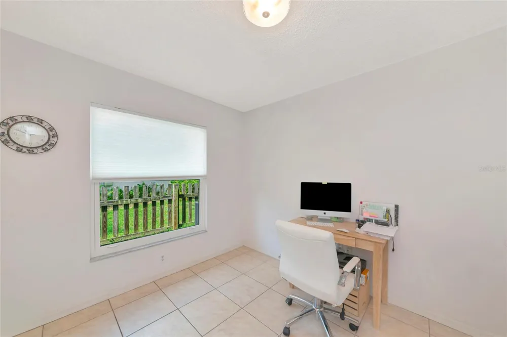 2405 ICECAPADE DRIVE Sarasota, FL 34240