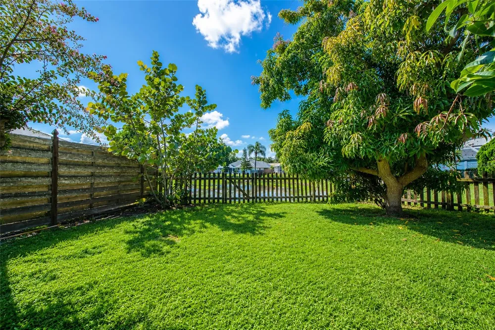 2405 ICECAPADE DRIVE Sarasota, FL 34240