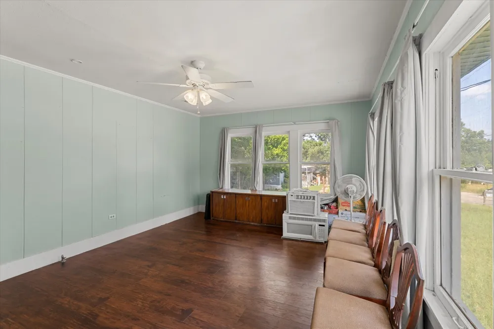 402 Market Street Grapeland, TX 75844