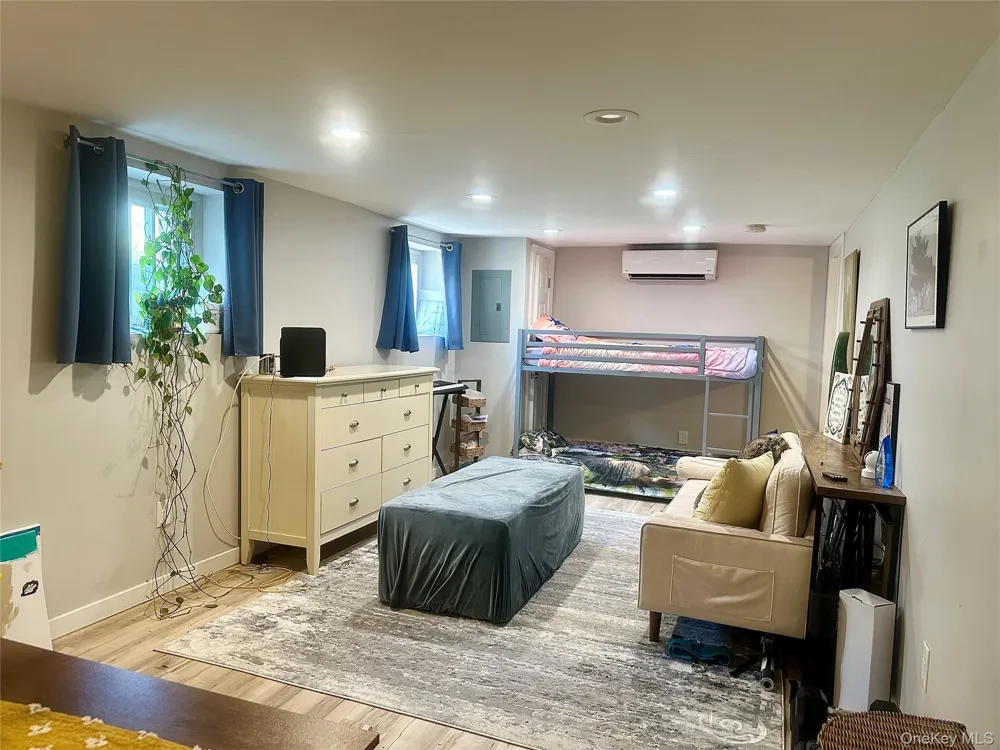 372 VERPLANCK AVENUE #1 Beacon, NY 12508