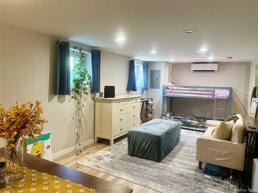 372 VERPLANCK AVENUE #1 Beacon, NY 12508