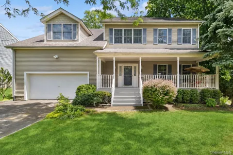 921 Shore Acres Drive