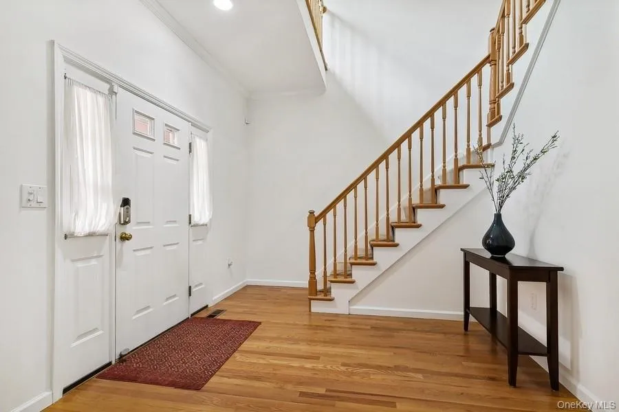 921 Shore Acres Drive Mamaroneck, NY 10543