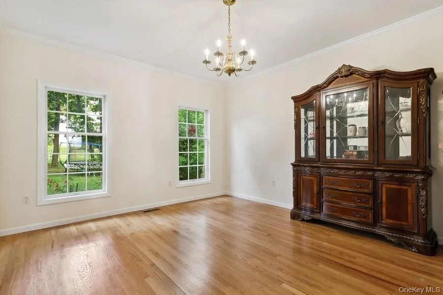 921 Shore Acres Drive Mamaroneck, NY 10543