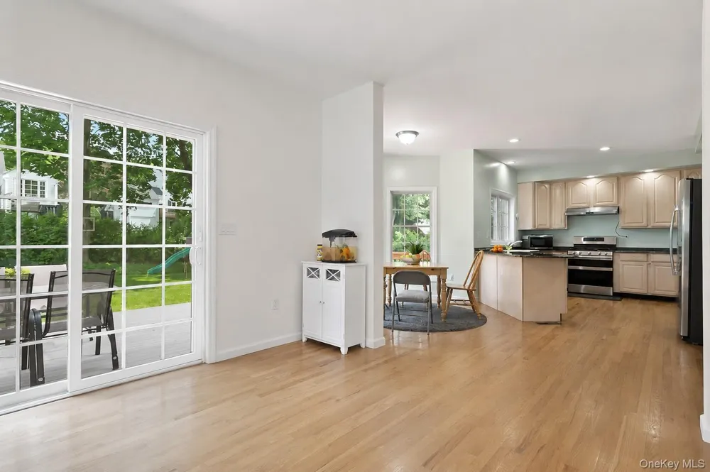 921 Shore Acres Drive Mamaroneck, NY 10543