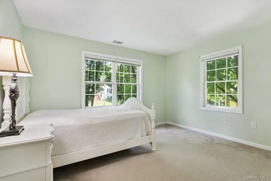 921 Shore Acres Drive Mamaroneck, NY 10543