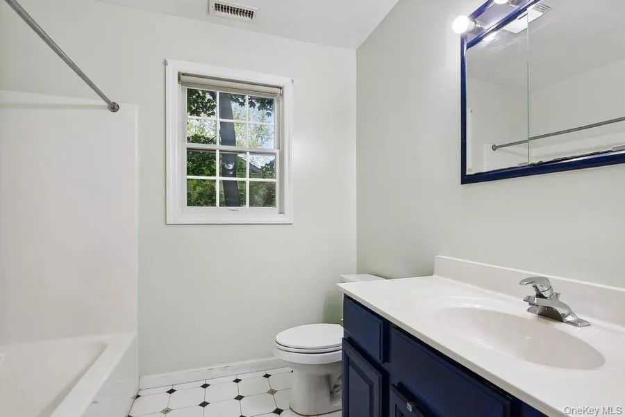 921 Shore Acres Drive Mamaroneck, NY 10543