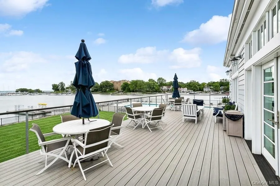 921 Shore Acres Drive Mamaroneck, NY 10543