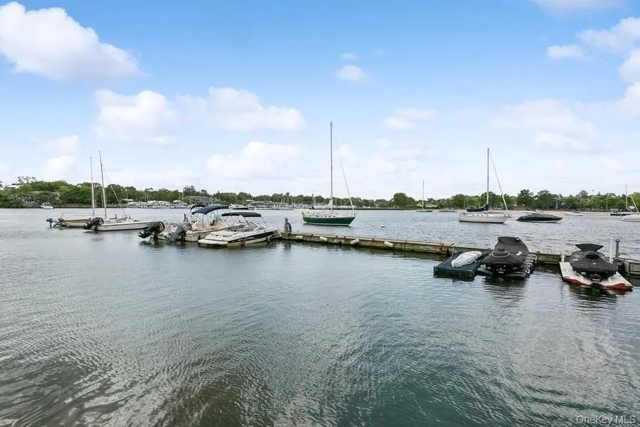 921 Shore Acres Drive Mamaroneck, NY 10543