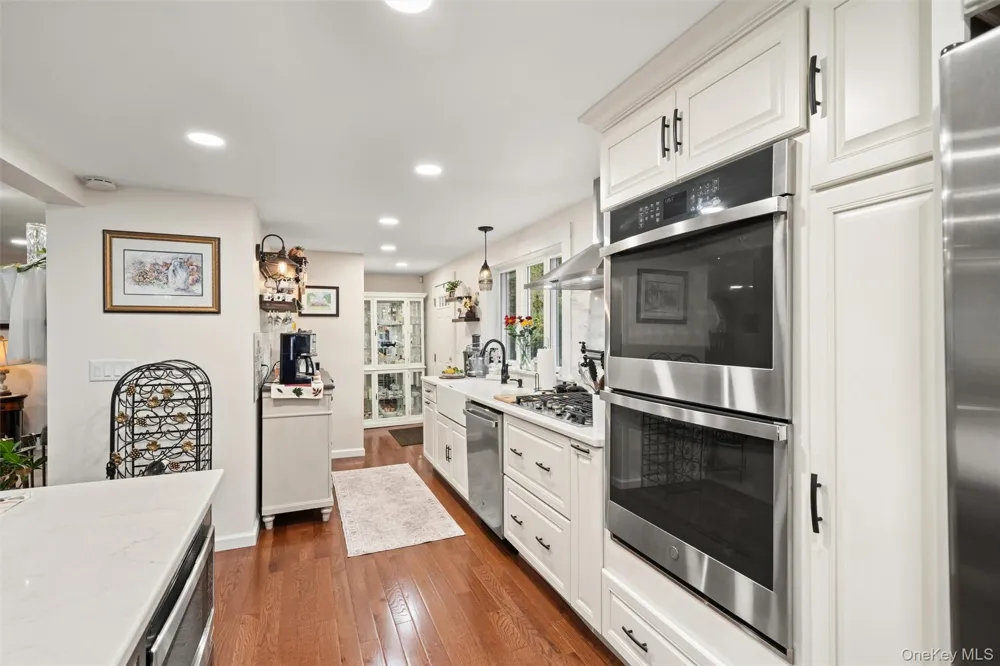 17 Nightingale Trail E Wurtsboro, NY 12790