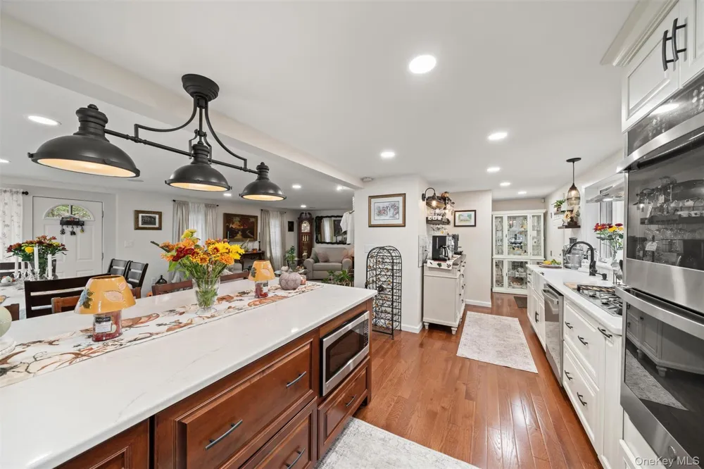 17 Nightingale Trail E Wurtsboro, NY 12790