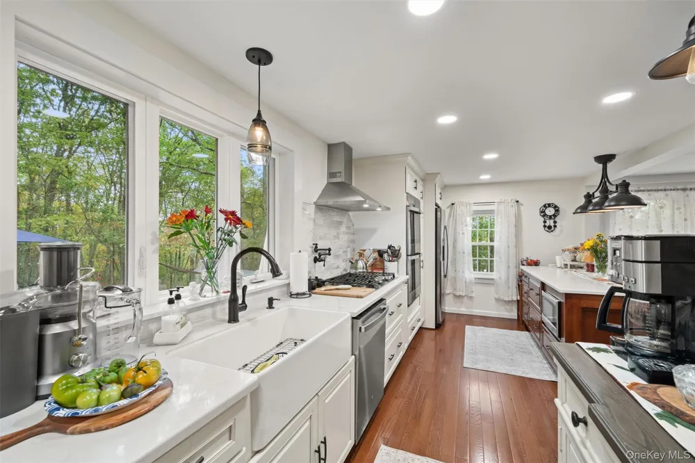 17 Nightingale Trail E Wurtsboro, NY 12790