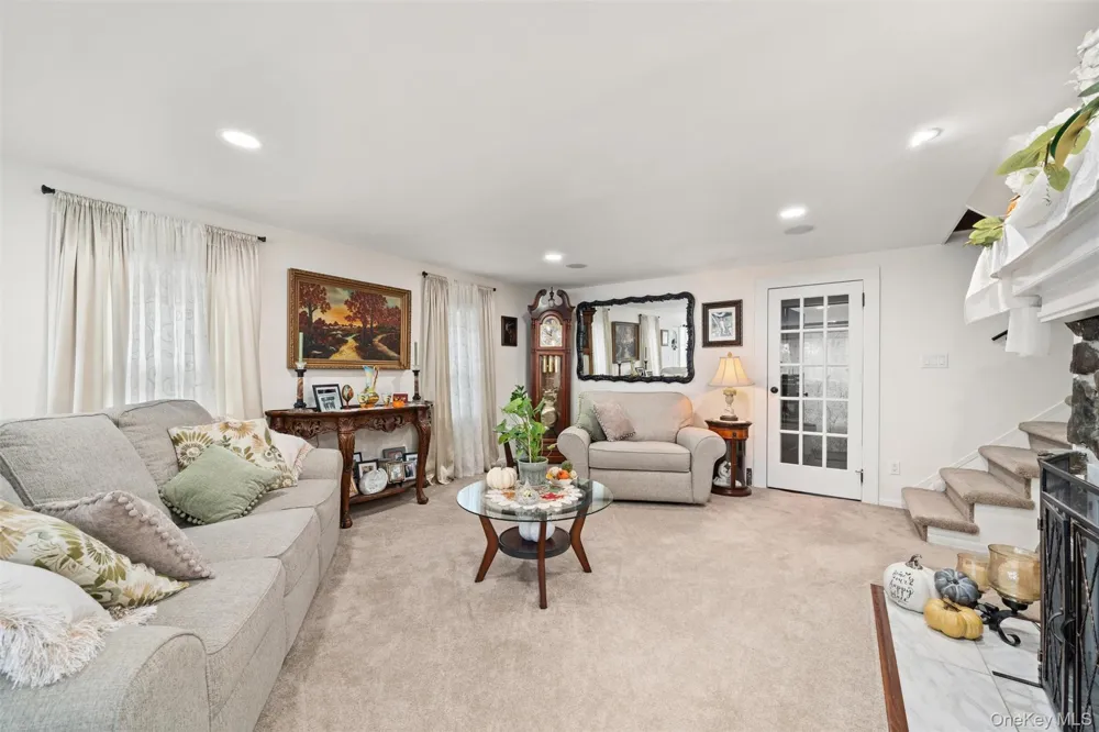 17 Nightingale Trail E Wurtsboro, NY 12790
