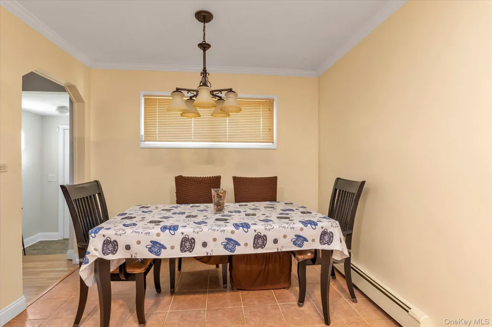 810 Ibsen Street Woodmere, NY 11598