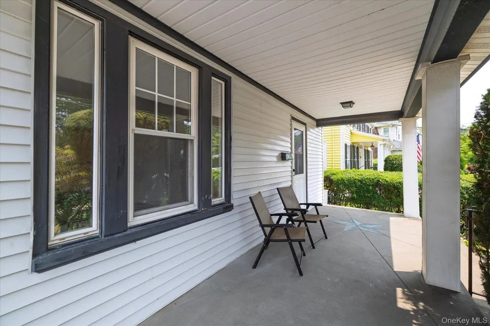 69 Grove Street Lynbrook, NY 11563