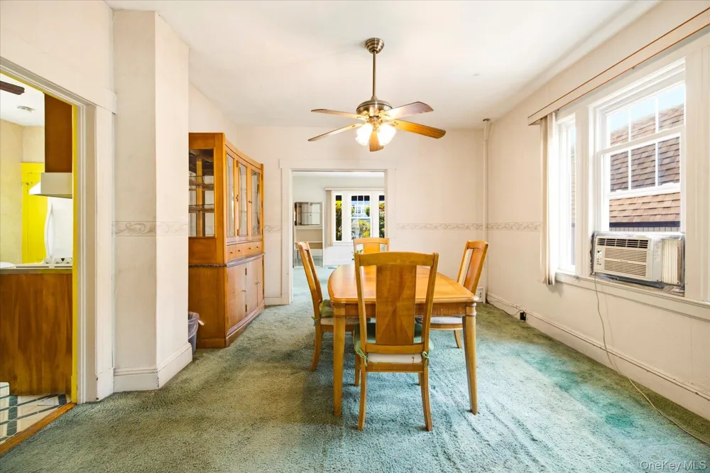 69 Grove Street Lynbrook, NY 11563