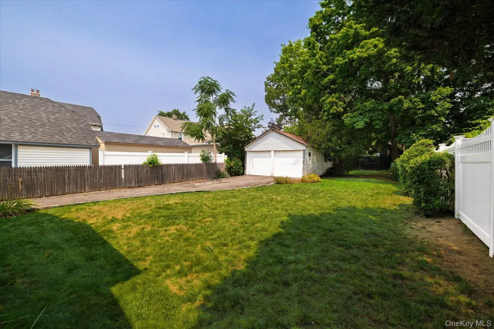 69 Grove Street Lynbrook, NY 11563
