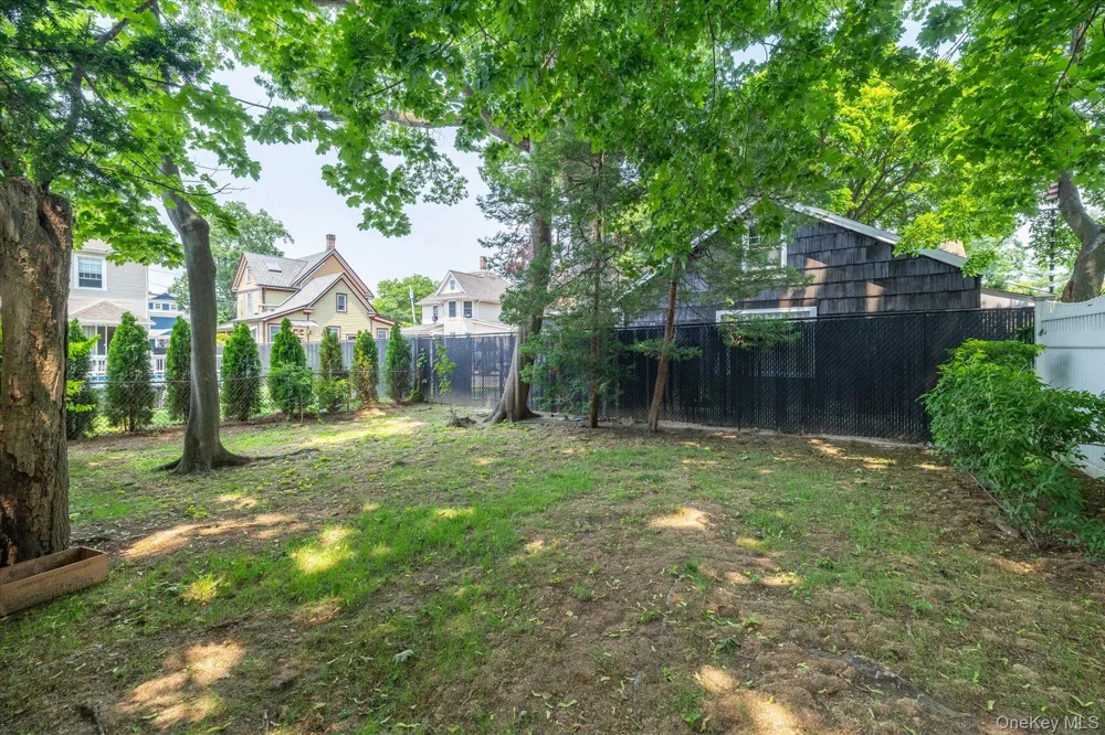 69 Grove Street Lynbrook, NY 11563
