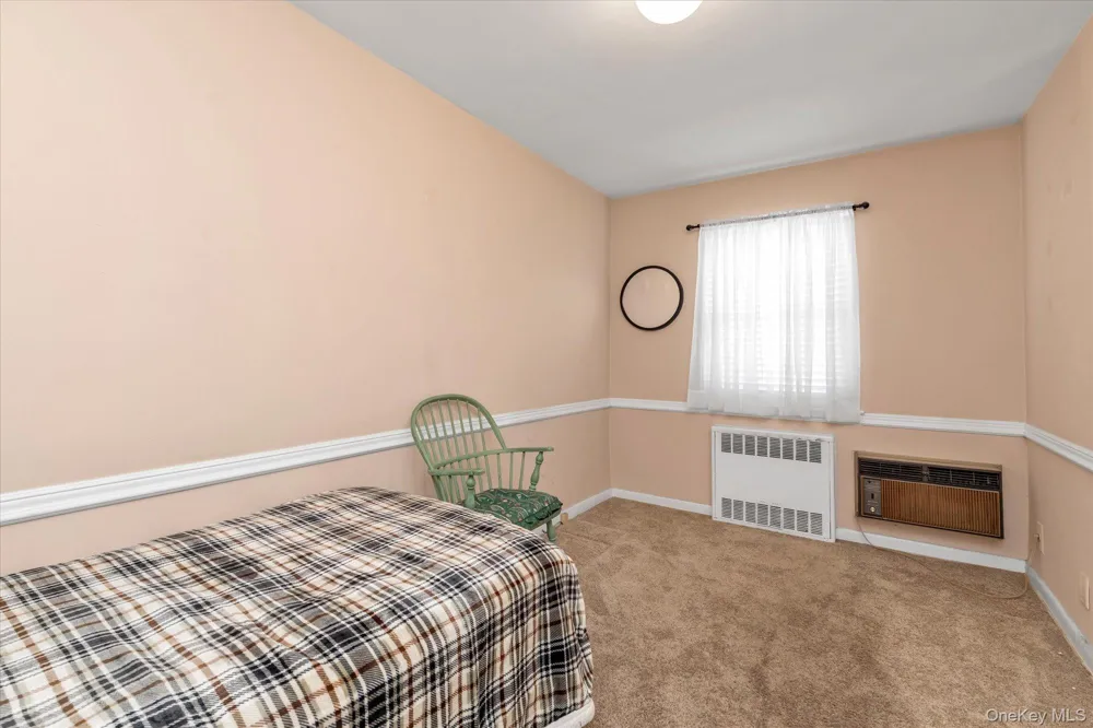 415 Merrick Road #1L Rockville Centre, NY 11570