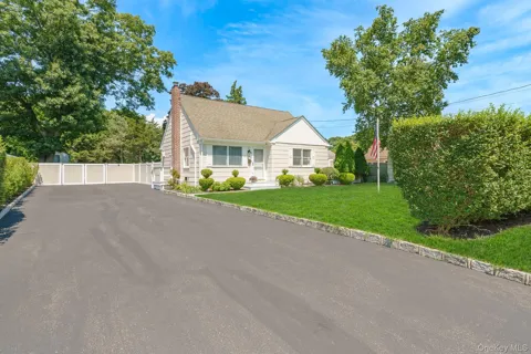 60 Hubbard Avenue