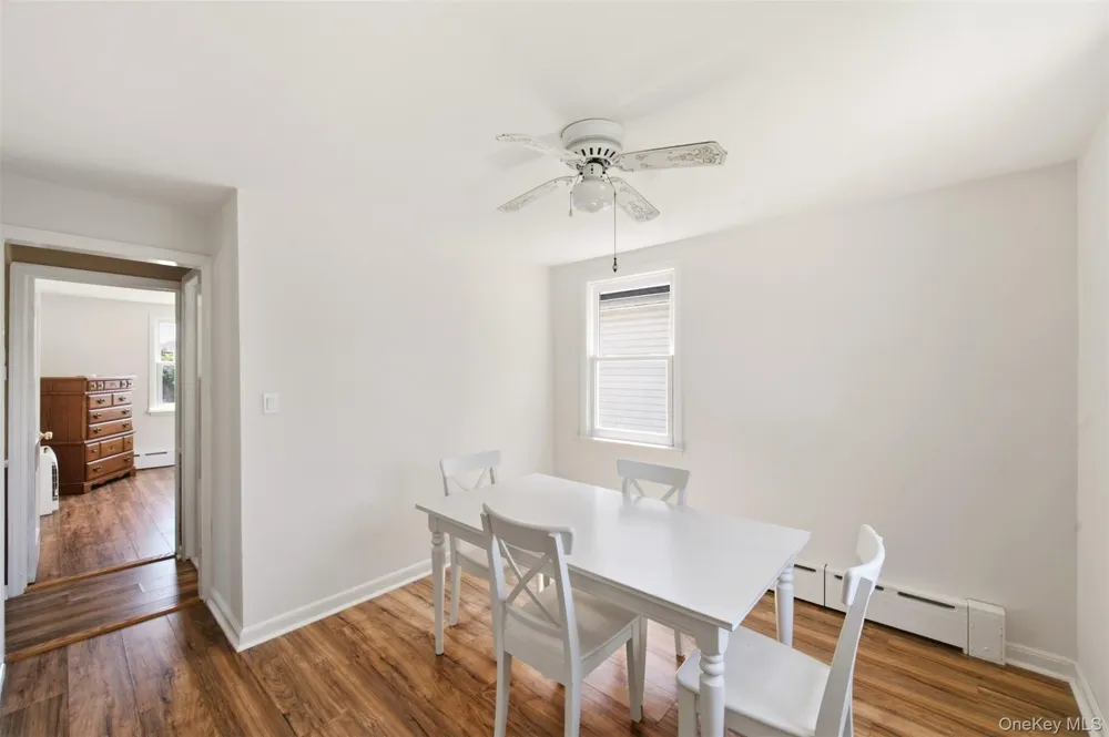 8 5th Street Bayville, NY 11709