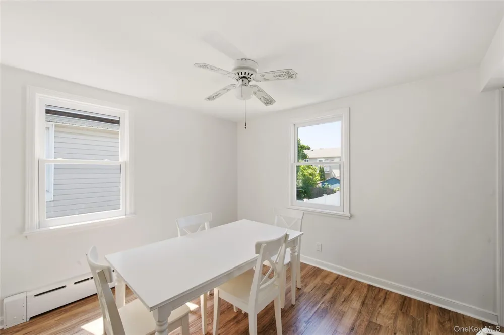 8 5th Street Bayville, NY 11709