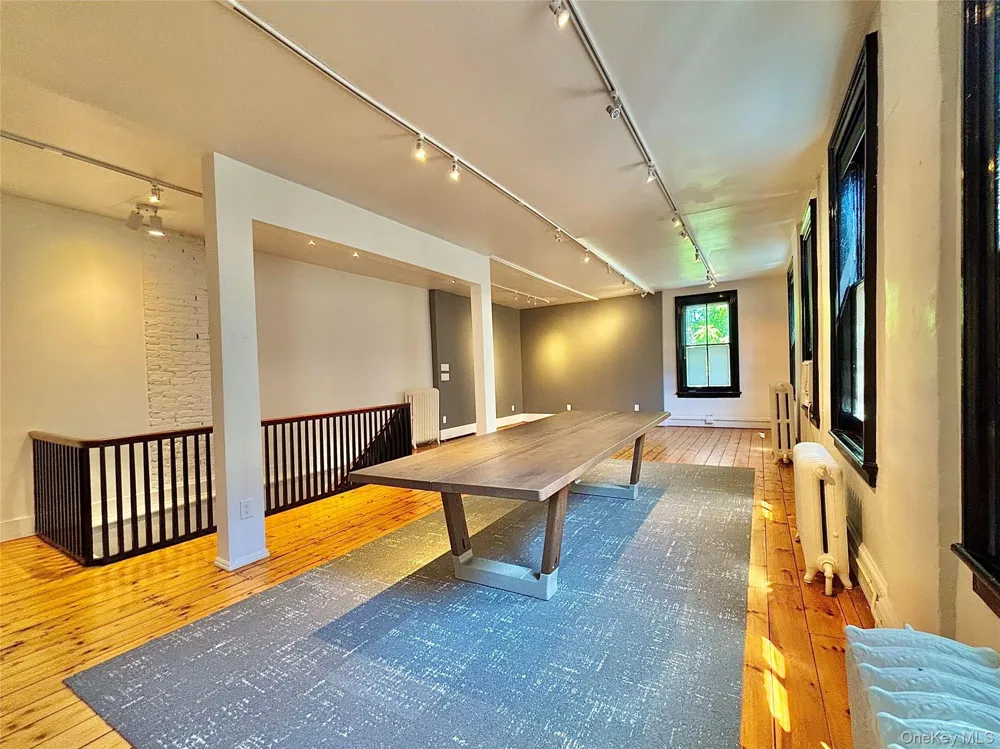 6378 Mill Street #2nd Floor Rhinebeck, NY 12572