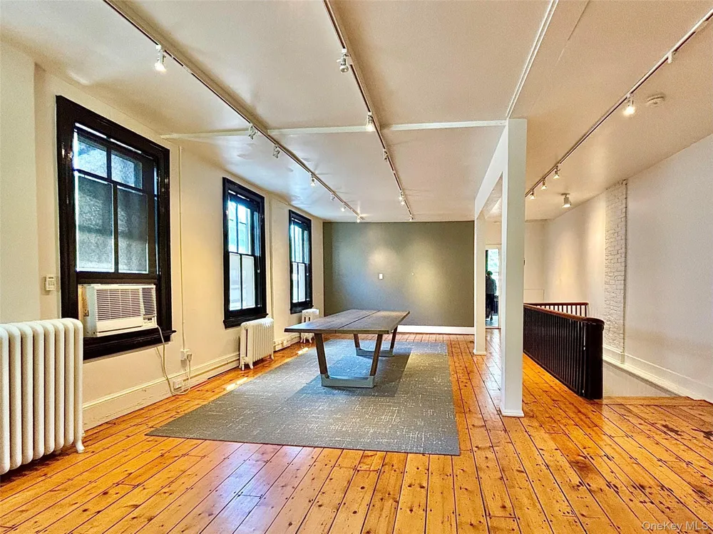 6378 Mill Street #2nd Floor Rhinebeck, NY 12572