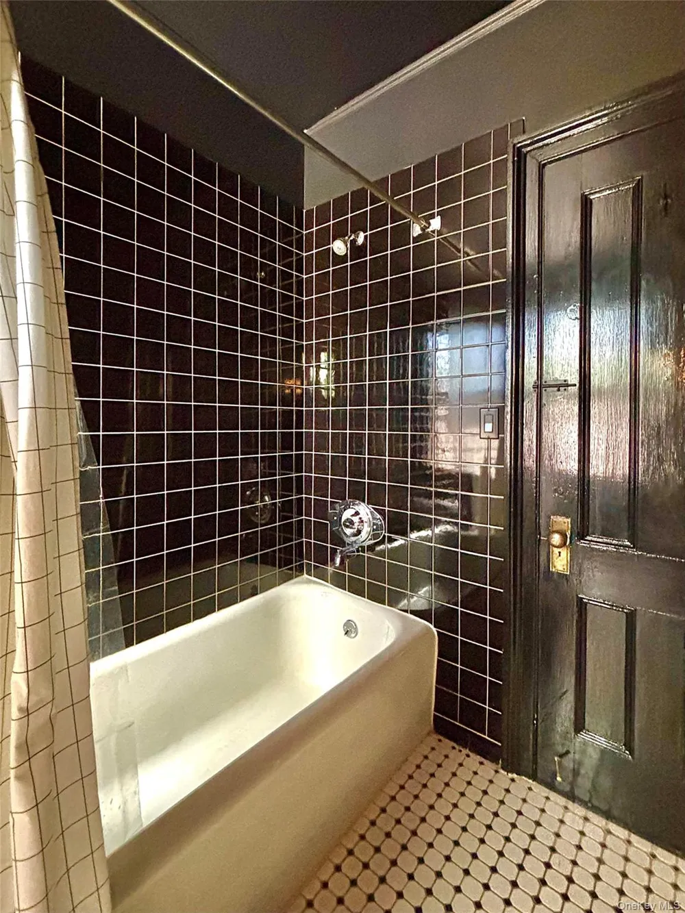 6378 Mill Street #2nd Floor Rhinebeck, NY 12572