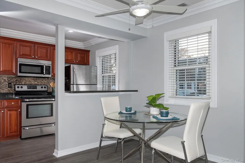 10 Mainsail Drive #1-04 Patchogue, NY 11772