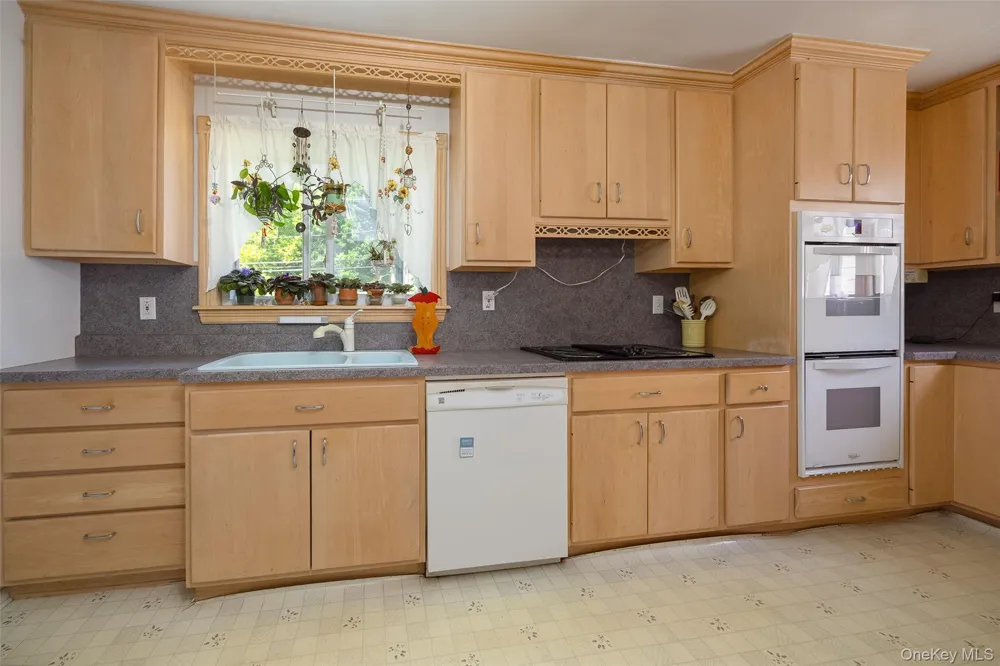 76 Phillips Street Beacon, NY 12508