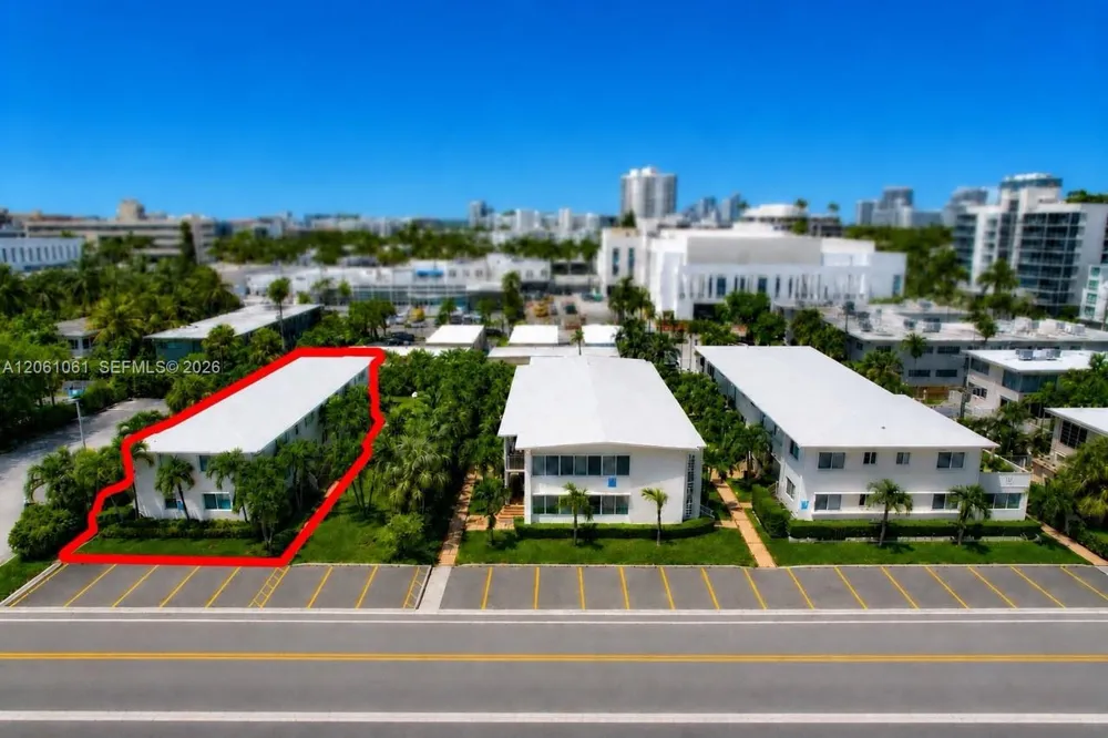 1050 94th St #4 Bay Harbor Islands, FL 33154