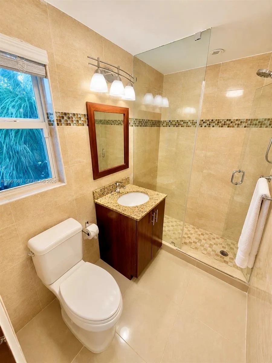1050 94th St #4 Bay Harbor Islands, FL 33154