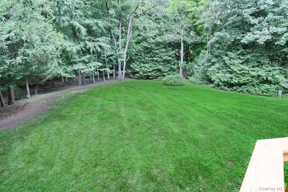 160 Pascack Road Chestnut Ridge, NY 10965