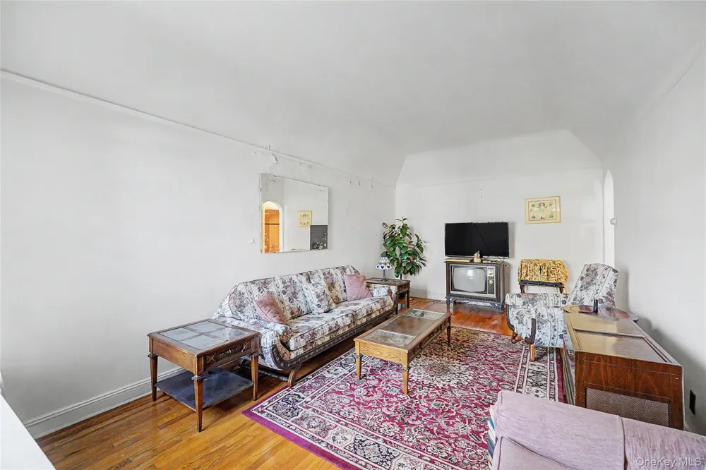 5904 146th Street Flushing, NY 11355
