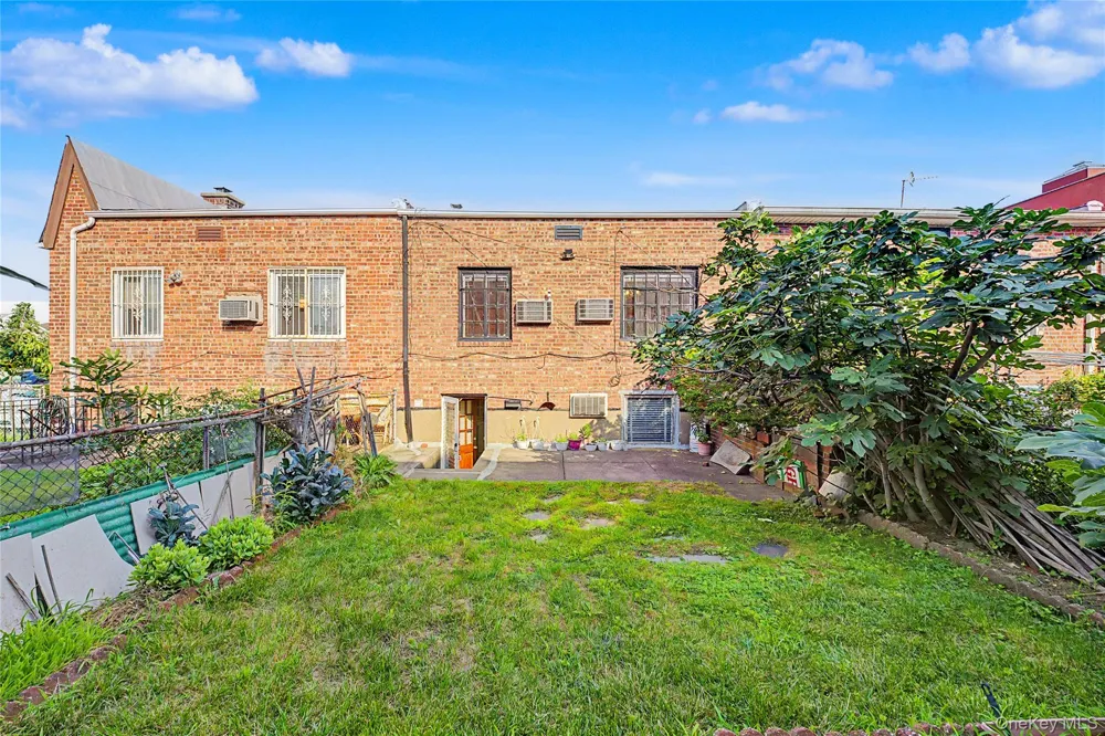 5904 146th Street Flushing, NY 11355