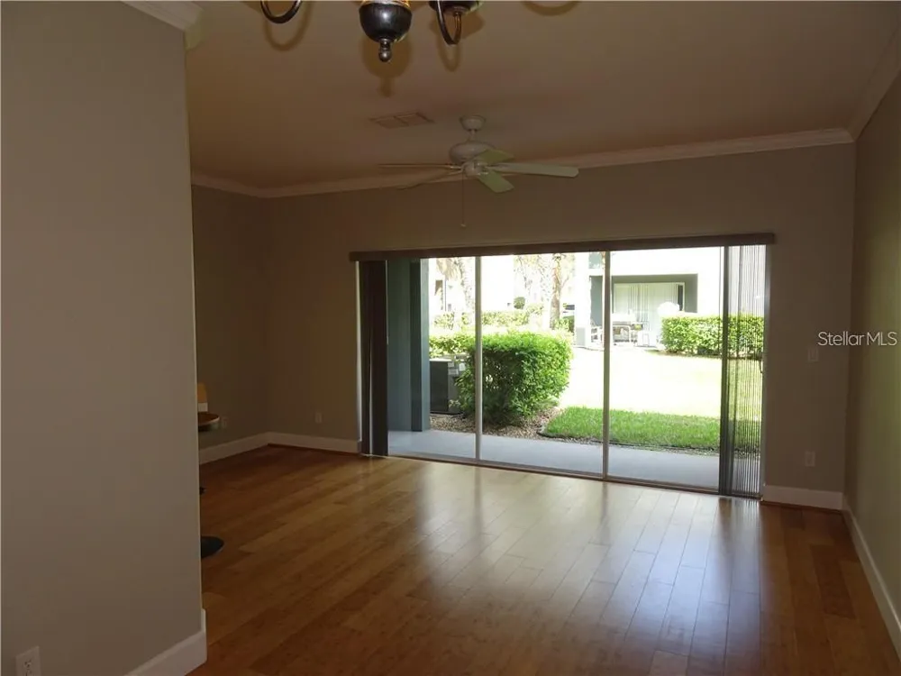 3473 VICTORIA PINES DRIVE #218 Orlando, FL 32829