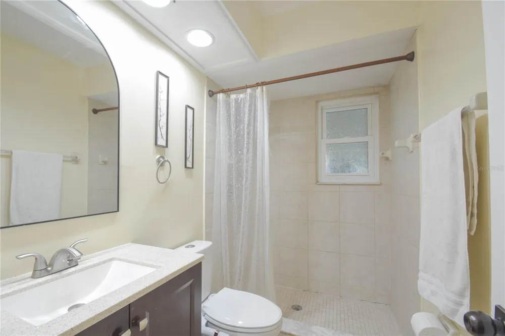 321 KIRKCALDY DRIVE Winter Springs, FL 32708