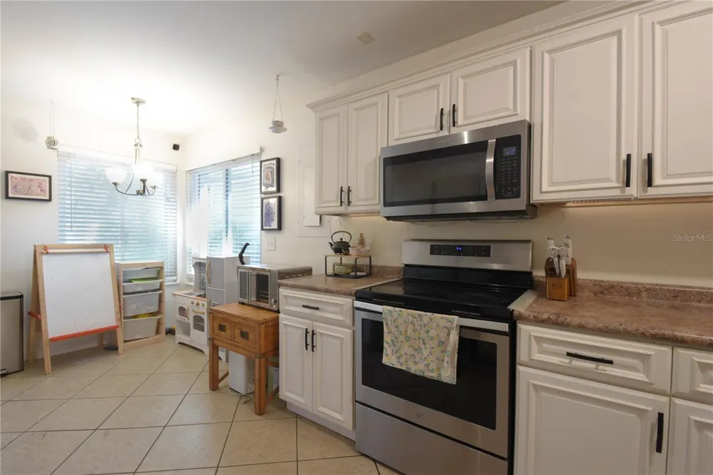 321 KIRKCALDY DRIVE Winter Springs, FL 32708