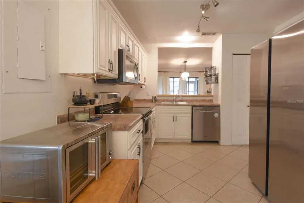 321 KIRKCALDY DRIVE Winter Springs, FL 32708
